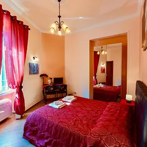https://miclad-colosseum-guest-house.it-romehotels.com